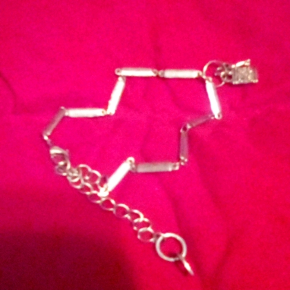 4/ 10 lock and key bracelet